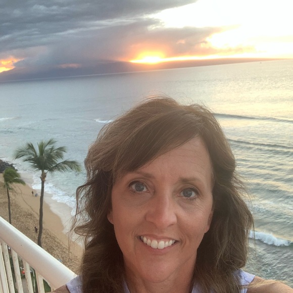 Meet your Posher, Shawna - Picture 5 of 5